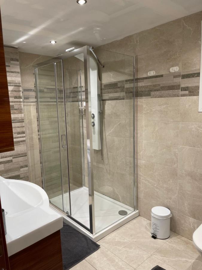 Apartment Luxury With Sauna And Free Parking Near Acropolis *