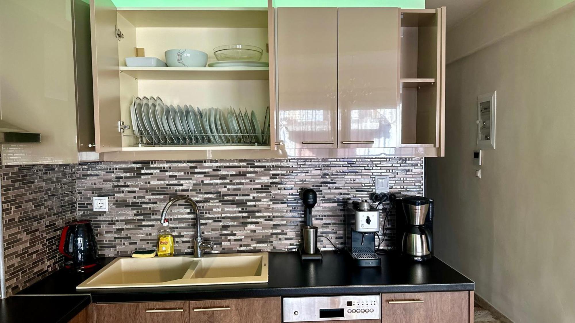 Luxury With Sauna And Free Parking Near Acropolis Apartment